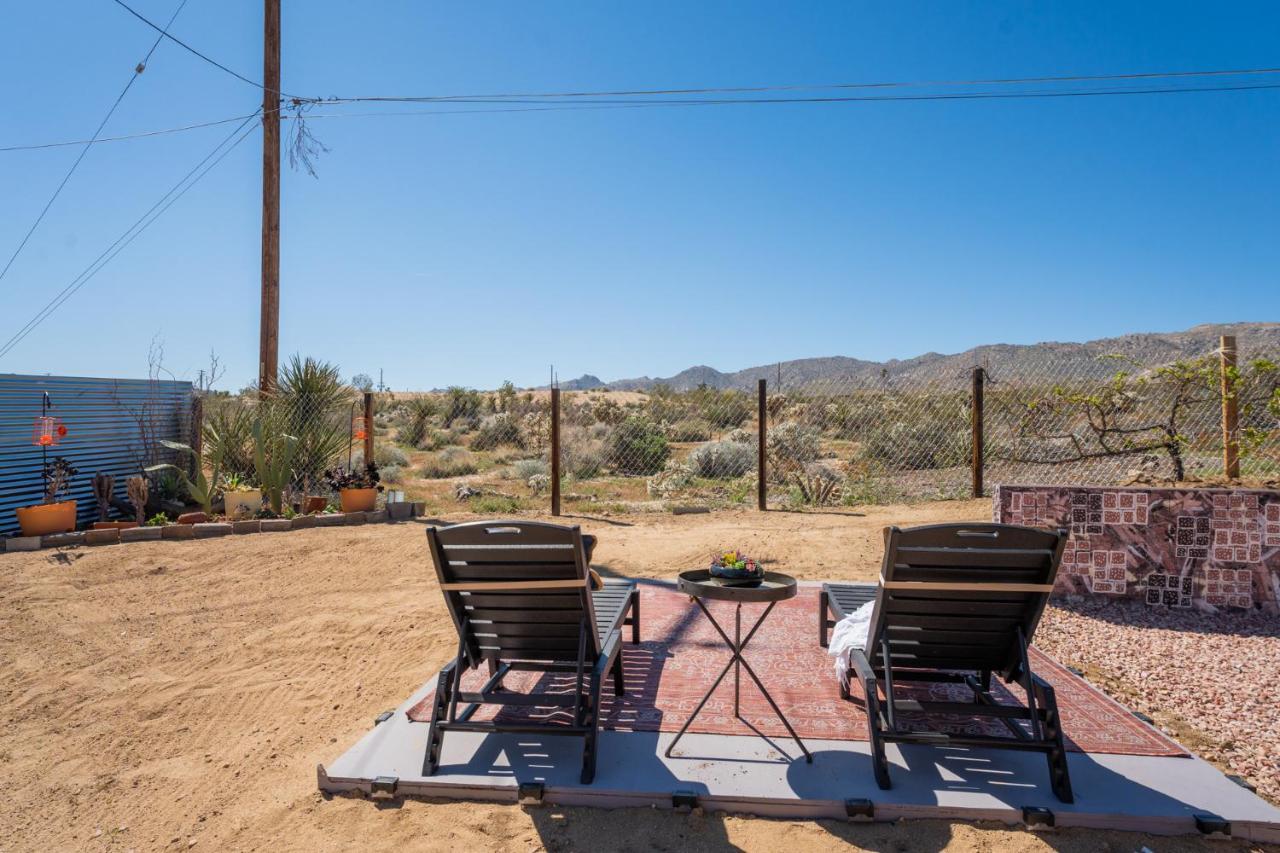 Villa Hot Tub, Games, King Bed, Fire Pit, Bbq Grill, Minutes From National Park And Views Joshua Tree Exterior foto